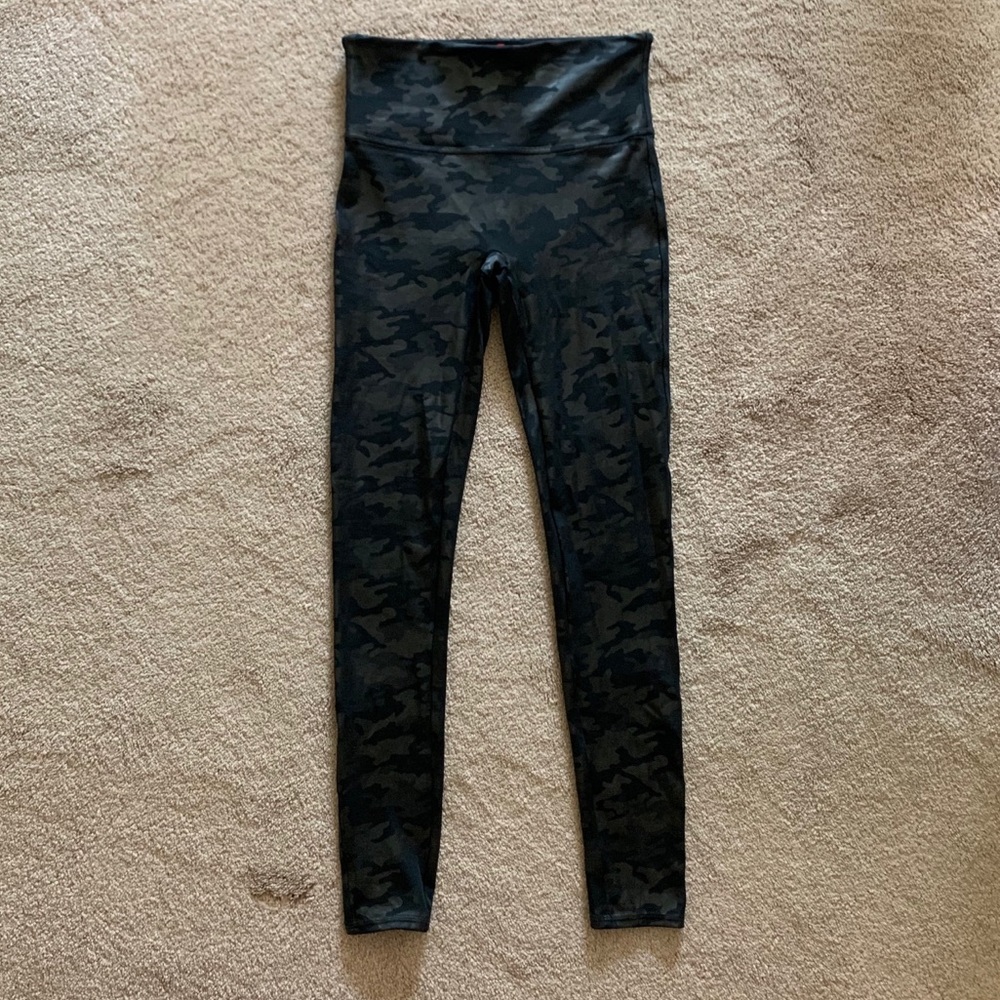 Spans Black Camo Faux Leather Leggings